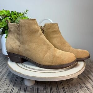 Forever 21 tan suede ankle boots size‎ 6.5 preowned